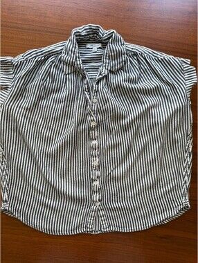 Madewell Striped Button-Up Sleeveless Shirt in Black and White - Size XS